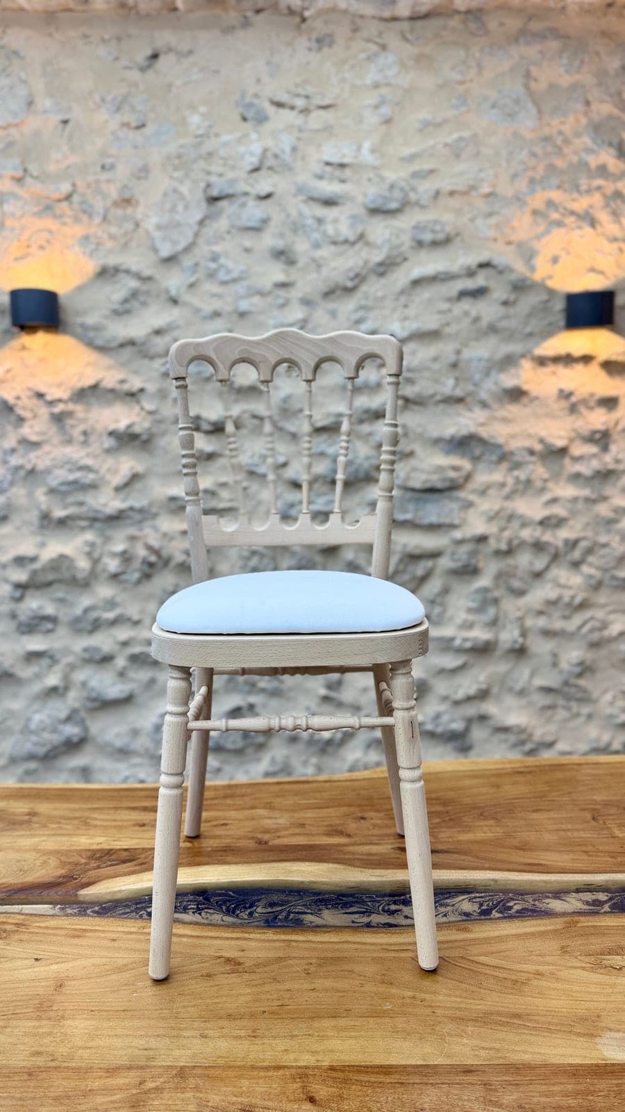 Chaise Napoléon III en bois brut (vue 2)